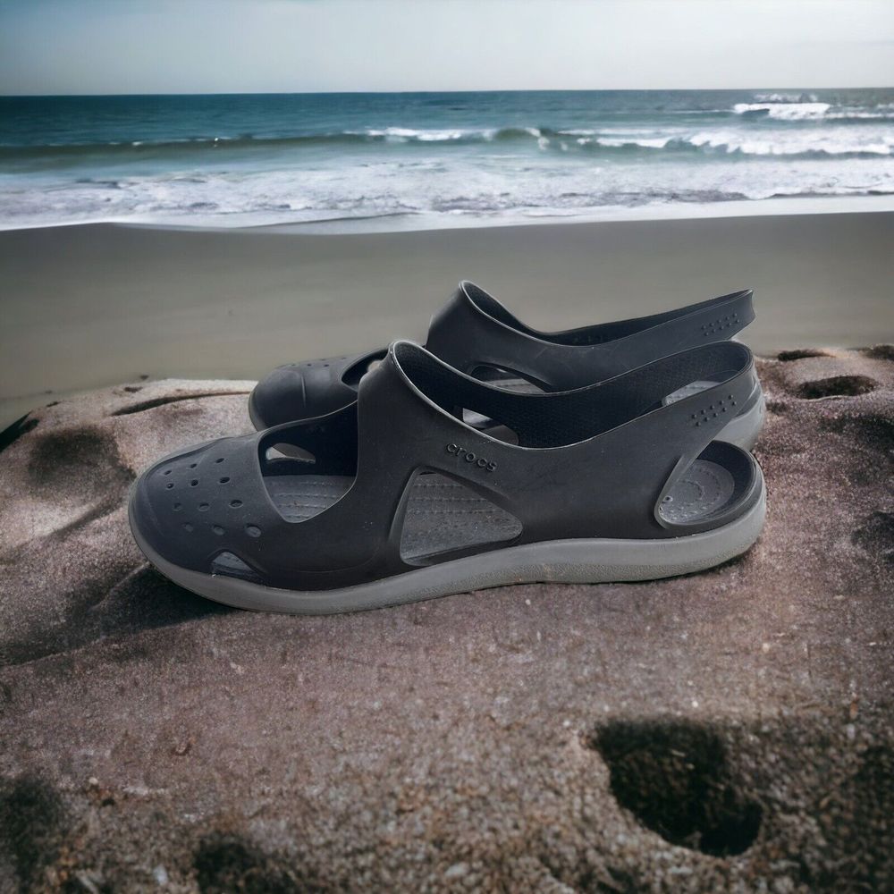 CROCS Women's Swiftwater Wave Shoes Black  Iconic Comfort Walking Sz 6